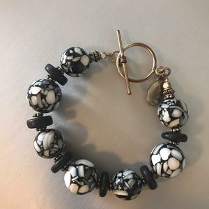 Black & White Hand-Made Beaded Bracelet